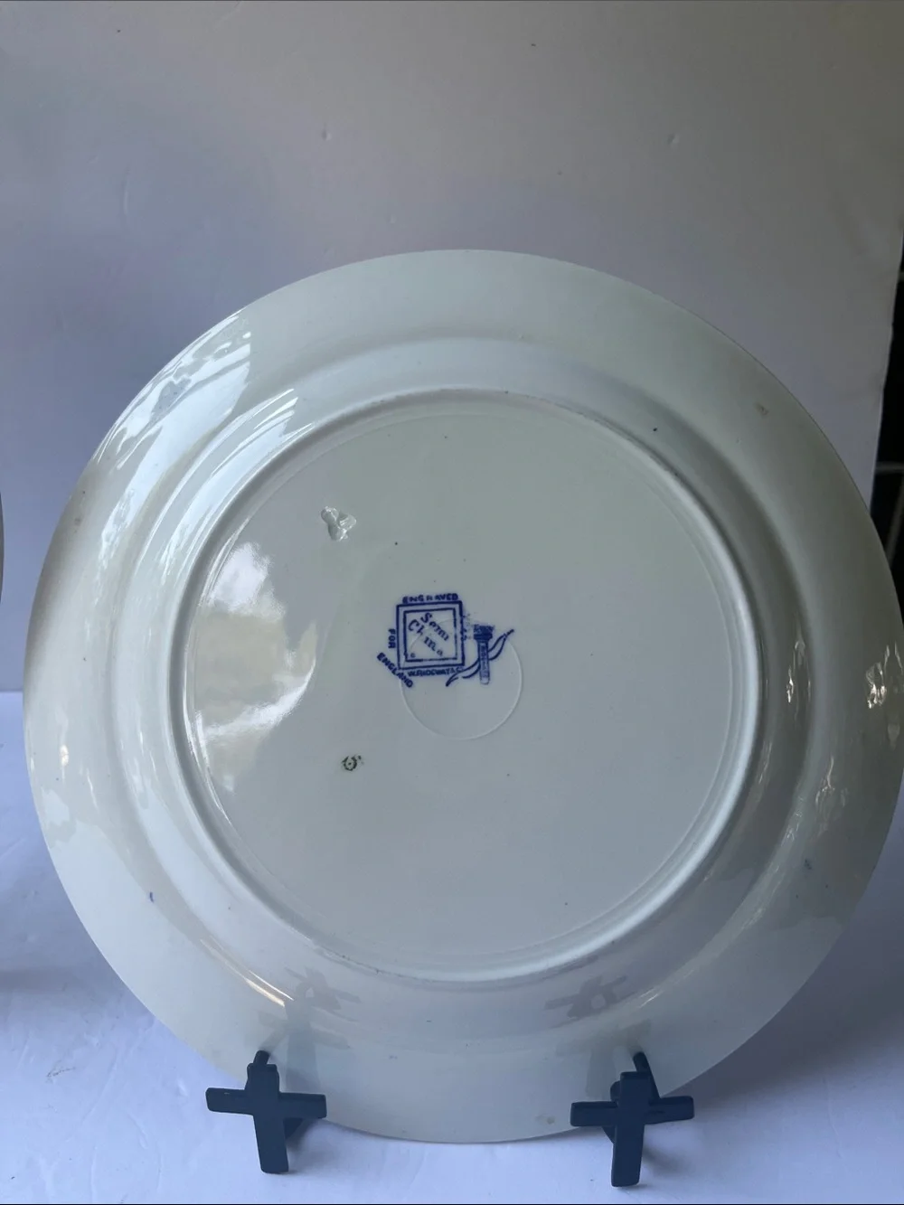 VIntage 2 plates Blue Willow